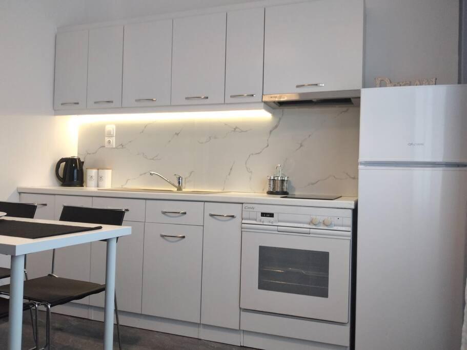 D4 Central Luxury Apartment فولوس المظهر الخارجي الصورة